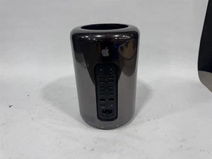 Apple Mac PRO A1481, 16 GB de RAM sin sistema operativo probado - Imagen 1 de 4