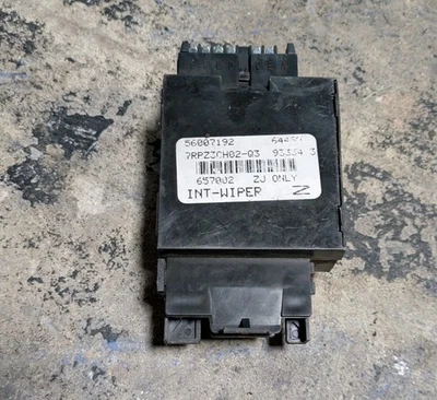 93 94 95 Jeep Grand Cherokee ZJ Intermittent Wiper Relay 56007192 OEM PARTS - Image 1 of 3