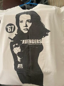 THE AVENGERS Mrs Peel A&E cult tv retro cool T Shirt + Set Of (4) Post Cards - Picture 1 of 5