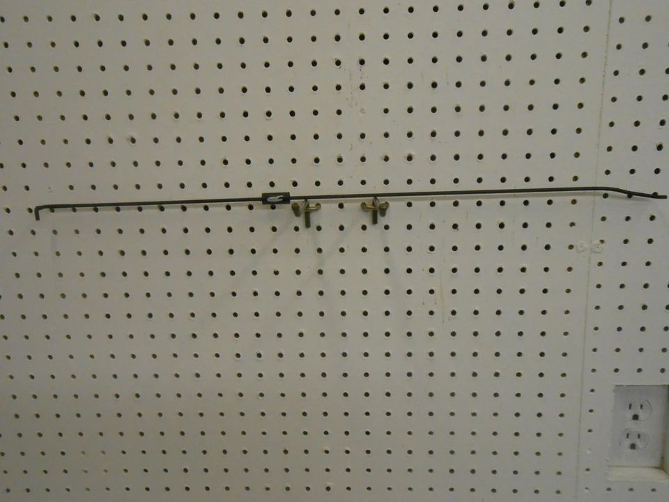 Стержень защелки задней двери Chevy GMC C1500 K1500 - Изображение 1 из 4