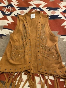 Fornia Fringe Faux Suede Vest with Metal Studs Detail Size X-Large - Picture 1 of 6