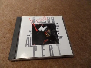 CD SINGLE - HERB ALPERT - KEEP YOUR EYES ON ME - EXTENDED VERSION - Picture 1 of 2