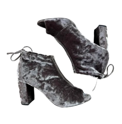 REPORT Luxe SAKAI Peek-Toe Bootie Ankle Boot  Size 7.5 W  NWOB  Gray Velvet - Image 1 of 4