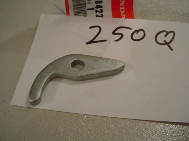 *1EA OEM HONDA DOG RECOIL STARTER ATC200 28422-ZE1-003 (250Q) - Image 1 of 1