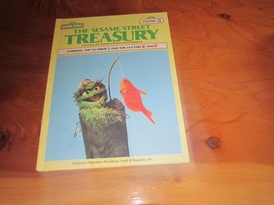 H/C BOOK THE SESAME STREET TREASURY VOLUME 5 JIM HENSON 1983 *** GREAT *** - Image 1 of 3