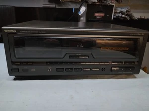 TECHNICS VINTAGE 60 DISC CD PLAYER - Picture 1 of 13