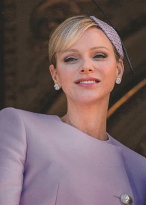 ***CARTOLINA ORIGINALE-2024***PRINCIPESSA CHARLENE-GRIMALDI-NOBILTÀ-MONACO-REALE - Foto 1 di 2