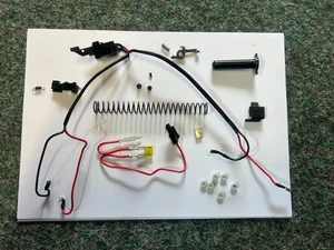 Juego de montaje de interruptor AIRSOFT Tokyo Marui NGRS Tipo 3 AK, resorte, guía de resorte, etc. - Imagen 1 de 4