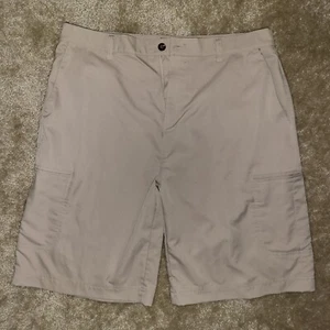 Pantalones cortos de golf para hombre Adidas beige bolsillos de carga talla 36 - Imagen 1 de 4