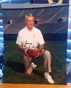Lindy Infante Green Bay Packers NFL Entrenador en jefe de fútbol americano 8x10 Foto autografiada - Imagen 1 de 2