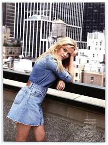 Reese Witherspoon Sexy Pin-Up Levi's Shirt & Skirt Legs magazine CLIPPING photo - Picture 1 of 1