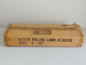 AÉRATEUR DE PELOUSE ROULANT Bandwagon K1330 convient poignée 15/16" à 1-1/16" neuf boîte ouverte - Photo 1/5