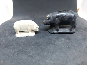 Vintage Rare Pair of Hard Plastic Pigs Farm Animal Toy Figurine with Stand. Pigs - Bild 1 von 10