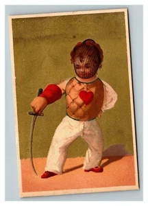 Vintage 1880 vittoriano trade card ragazzo in schermi uniforme foil grande cuore rosso - Foto 1 di 2