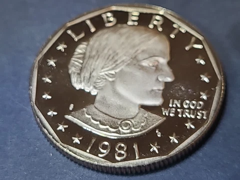 1981 s type 1 Susan B Anthony Proof Dollar**Beautiful Deep Cameo** FREE SHIPPING Cover