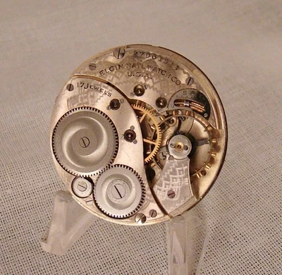 100 YEARS OLD MOVEMENT ELGIN 17 JEWELS OPEN FACE SIZE 12s POCKET WATCH - Image 1 of 4