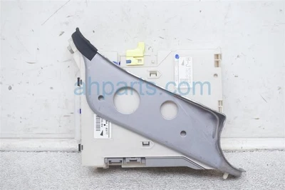 Lexus Gs300 2006 Driver Cabin Room Fuse Box Inside Junction Box 82730-30274 - Image 1 of 4