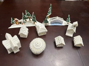 9 Vintage Christmas Village Crochet Needlepoint Plastic Canvas Stunning Handmad - Picture 1 of 7