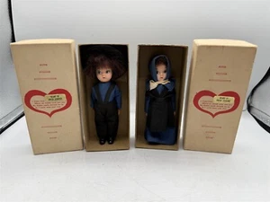 HEART OF AMISH COUNTRY 5" BOY & GIRL SET IN BLUE COMPLETE WITH ORIGINAL BOXES - Picture 1 of 16