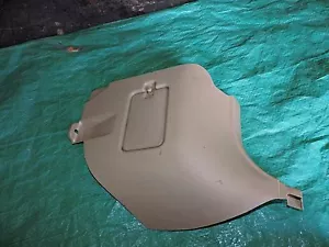 Cubierta fusible lado derecho con panel de patada Toyota Altura OEM JDM Lexus IS300 SXE10 - Imagen 1 de 1