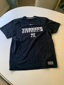 🔥NY Yankees Baseball🔥Quick Dry Shirt🔥NIKE🔥Size Medium🔥Cheap! - Picture 1 of 7