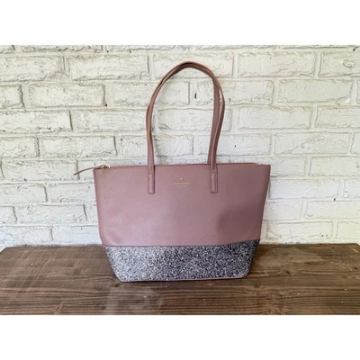 Bolso Cartera Kate Spade Greta Court GlitterTote Taupe Plata Brillo Parte Inferior LEER Foto 1 de 4