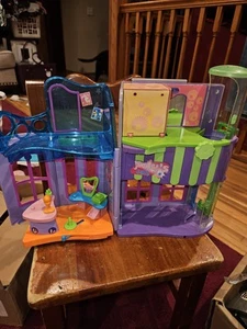 Vintage Mattel 2004 - Polly Pocket Boutique/ Polly's Cafe Salon Play Set - Picture 1 of 6