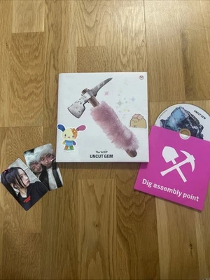 KIIIKIII - Uncut Gem Album Digging Ver. ALL INCLUSIONS Photocards KPOP +FREEBIES - Bild 1 von 4