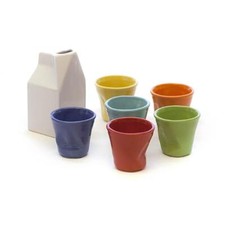 Set 6 Tazzine da caffè Accartocciati Multicolor con Lattiera Bianca in Gres