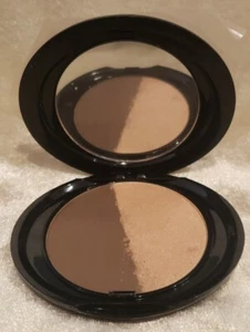 SIGNATURE CLUB A Studio Milano Light Diffusing Powder Duo .3 oz 9 g NEW Rare - Picture 1 of 4
