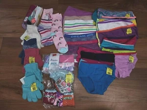 33 Pairs Hanes SO Girls Underwear Size 6 Mixed Lot Socks Gloves - Picture 1 of 8