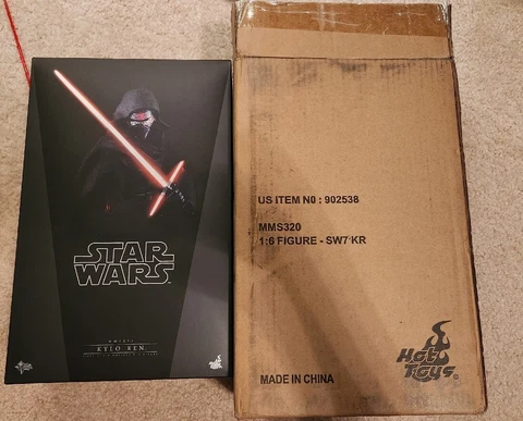 Hot Toys Star Wars Kylo Ren The Force Awakens, MMS320 1/6 One Sixth Scale Figure Cover