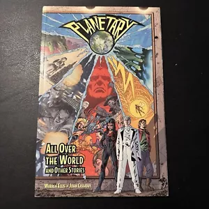 Planetary - Graphic Novel in tutto il mondo volume uno (Wildstorm TPB, 2000) - Foto 1 di 7