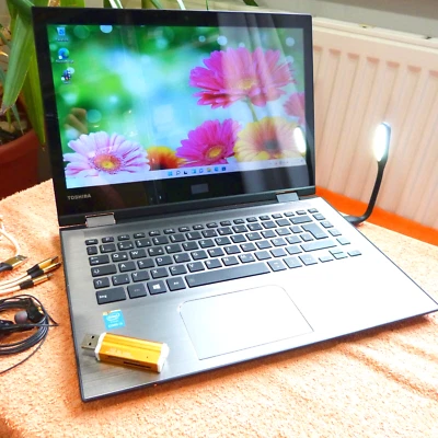 Toshiba Radius 14 Zoll Hybrid Converible l IPS TOUCH Display Windows 11 NP 1300€ - Bild 1 von 4