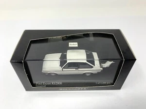 Minichamps 1/43 Ford Escort II RS2000 1975 Diamantweiß neu & ovp - Picture 1 of 4