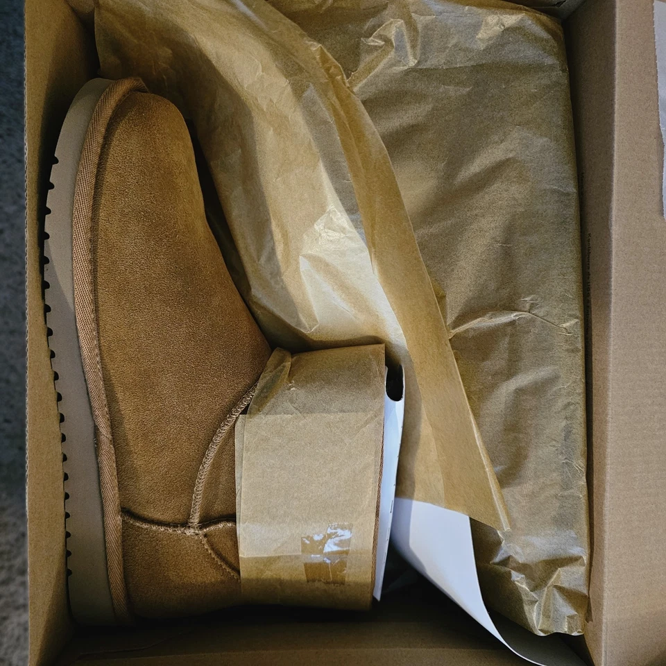 Koolaburra By Ugg 靴子 Victoria 迷你栗色女式 10 码 — 第 1/1 张图片