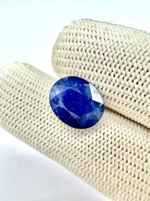 oval Sapphire, loose sapphire gem, faceted sapphire gemstone 5.60 Ct. 12x10x5 mm - Image 1 of 4