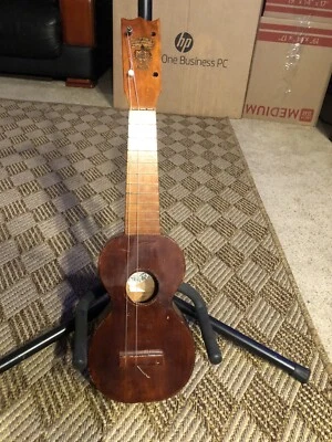 Premio de Oro Kumalae 1915 P.P.I.E. Ukelele vintage hecho en Hawaii Foto 1 de 4