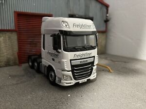 WSI. CODE3 1/ DAF XF. FREIGHTLINER.   UNIT ONLY