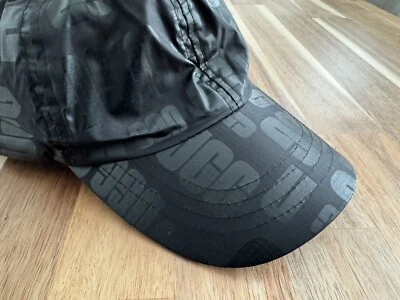 NUEVO SIN ETIQUETAS UGG Gorra de Béisbol de Nylon Gorra Negra Logo Talla Única Unisex Foto 1 de 4