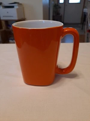 Rachel Ray Round & Square 14 oz Orange & White Coffee Tea Mug H019 - Image 1 of 4