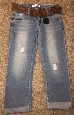 Pantalones de mezclilla capri con cinturón ajustados curvilíneos desgastados sin límites talla 1 nuevos con etiquetas Foto 1 de 4