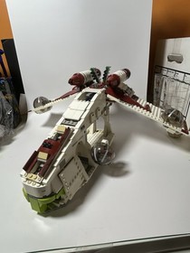 LEGO Star Wars Republic Gunship 75021 (INCOMPLETE, NO MINIFIGS) READ DESCRIPTION