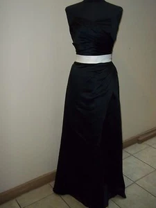 1844- B2 BLK & IVORY SZ 12 WOMENS PROM CRUISE BRIDESMAID GOWN DRESS - Picture 1 of 1