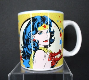 Taza de café DC Comics Wonder Woman “Tan hermosa como Afrodita tan sabia como Atenea” - Imagen 1 de 6