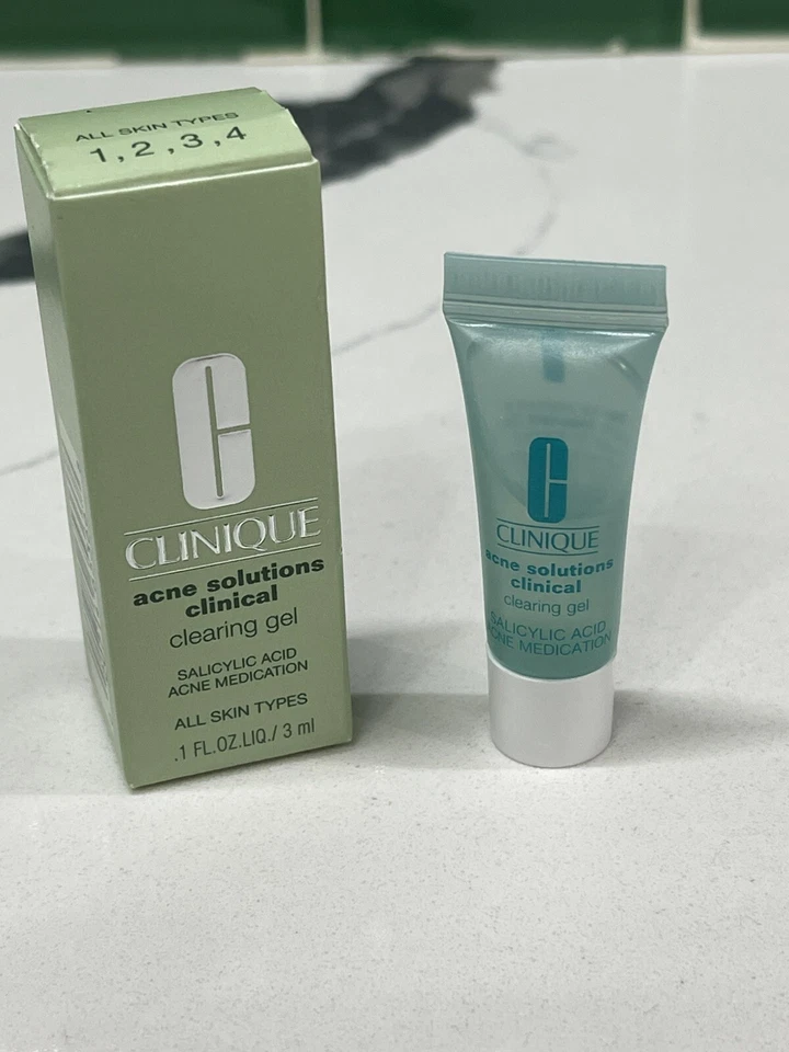 Gel limpiador clínico CLINIQUE Acne Solutions 0,1 oz/3 ml mini Foto 1 de 1