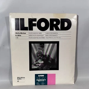 Carta fotografica lucida Ilford 8x10" MGIV Multigrade IV RC Deluxe sigillata 25 fogli - Foto 1 di 9