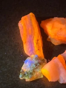 Hokkaidoite Hokkaido Stone Fluorescent Natural Mineral Opal 14.7g Japan - Picture 1 of 15