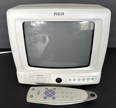 RCA TV Gaming CRT 9" Inch Retro Model E09344 With Remote Tested Works Vintage - Image 1 of 4