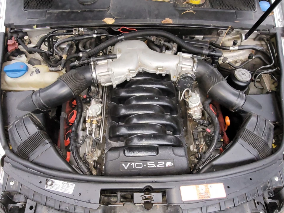 Восстановленный впускной коллектор двигателя 2008 Audi S6 5.2 V10 - Изображение 1 из 1